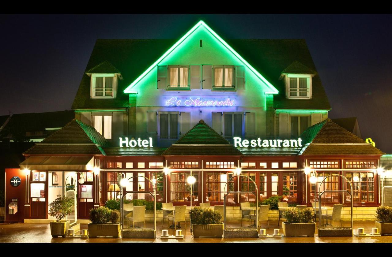 Hotel-Restaurant Le Normandie Luc-sur-Mer Exteriör bild